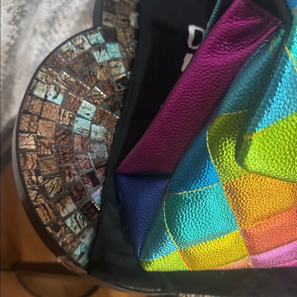 Kurt Geiger Rainbow Quilted Shoulder Bag - Picture 16 of 17